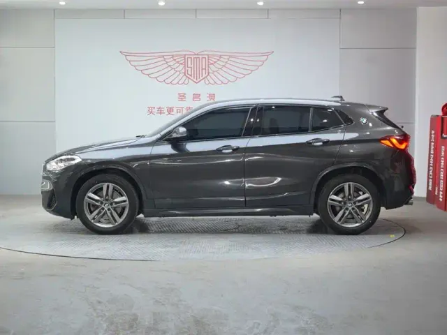 BMW X2 — Фото автомобиля 4