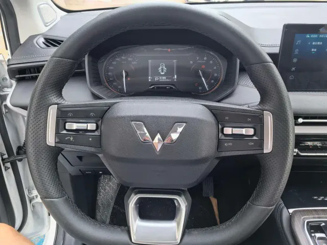 Wuling Jiachen — Фото автомобиля 15