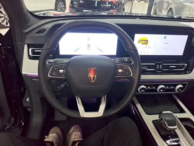 Hongqi HS5 — Фото автомобиля 10