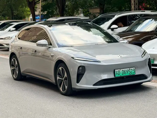 Nio ET5 Touring — Фото автомобиля 3