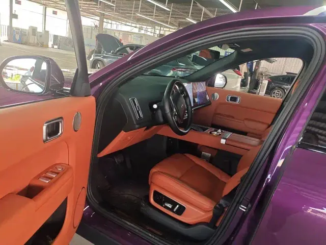 Li Auto L9 — Фото автомобиля 3