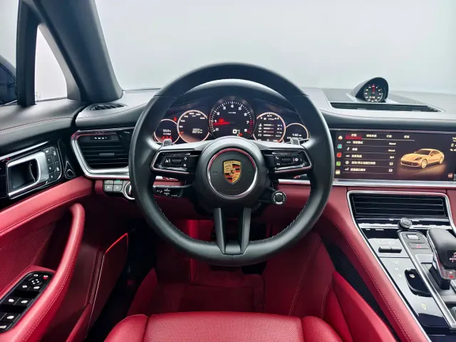 Porsche Panamera — Фото автомобиля 10