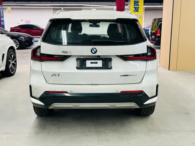BMW X1 — Фото автомобиля 5