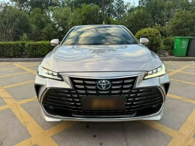 Toyota Avalon — Фото автомобиля 10