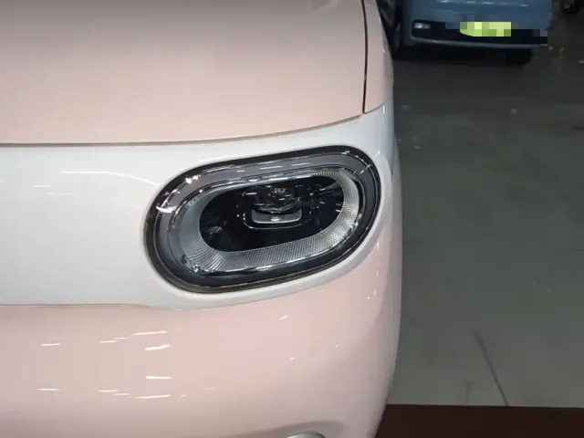 Wuling Hongguang Mini EV — Фото автомобиля 23