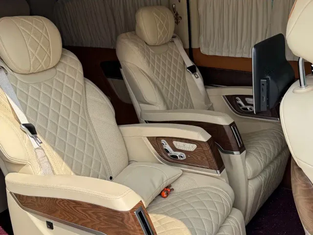 Mercedes-Benz V-Class — Фото автомобиля 9