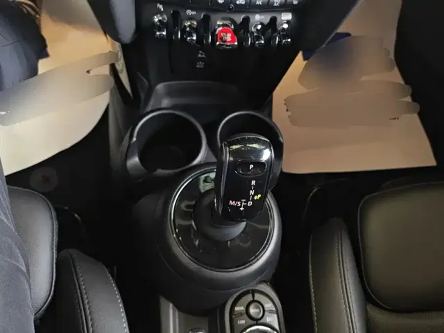 MINI MINI 2022 1.5T COOPER Artist — Фото автомобиля 16