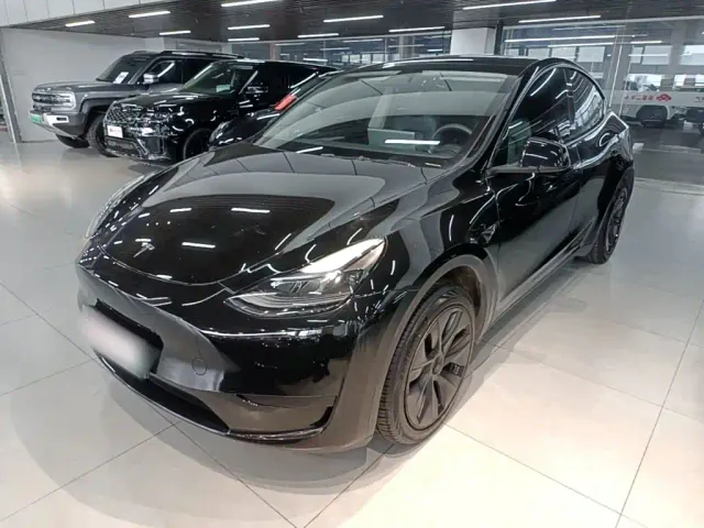 Фотография автомобиля — Tesla Model Y