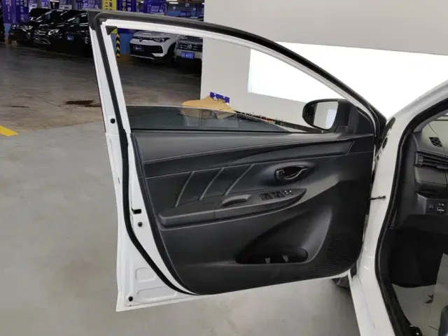 Toyota Vios — Фото автомобиля 7