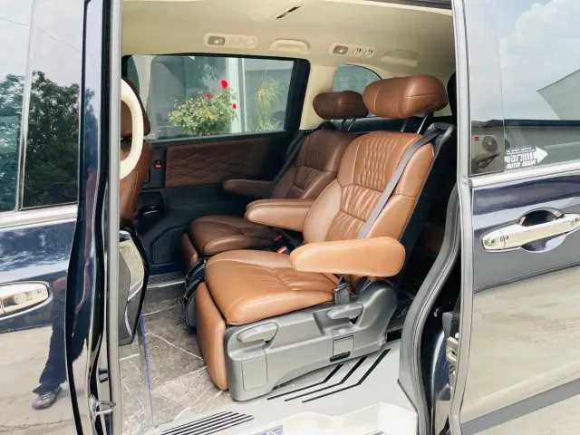 Honda Odyssey — Фото автомобиля 5