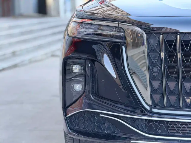 Hongqi H9 — Фото автомобиля 2