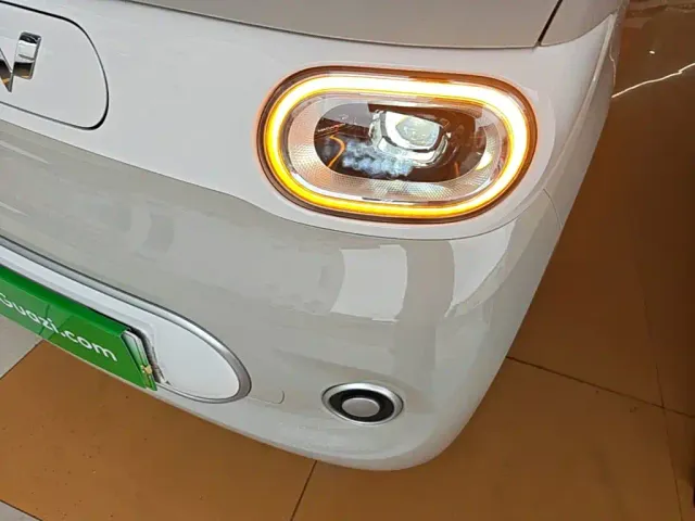 Wuling Hongguang Mini EV — Фото автомобиля 23