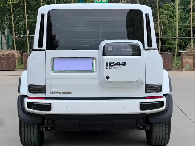 iCAR V23 — Фото автомобиля 6