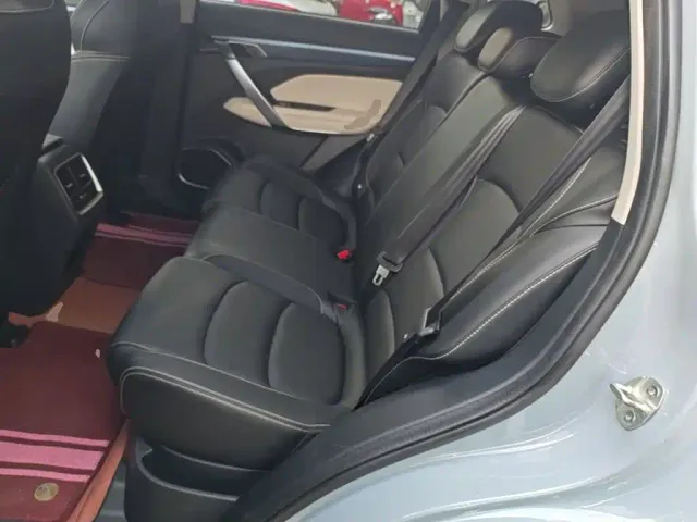 Geely Boyue — Фото автомобиля 16