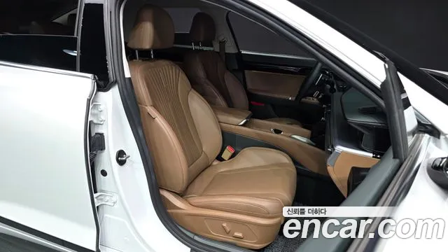 Hyundai Grandeur GN7 — Фото автомобиля 11