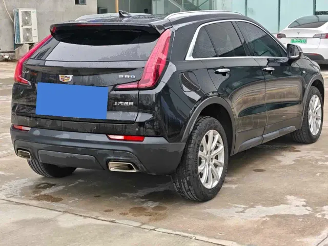 Cadillac XT4 — Фото автомобиля 9