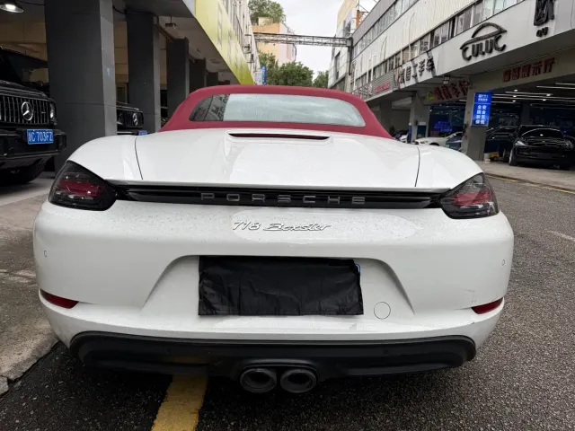 Porsche 718 — Фото автомобиля 11