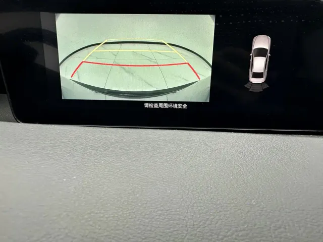 Mazda Axela — Фото автомобиля 20