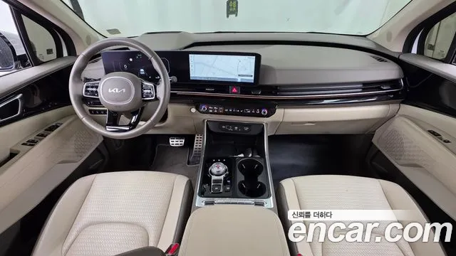 Kia Carnival Generation 4 — Фото автомобиля 10