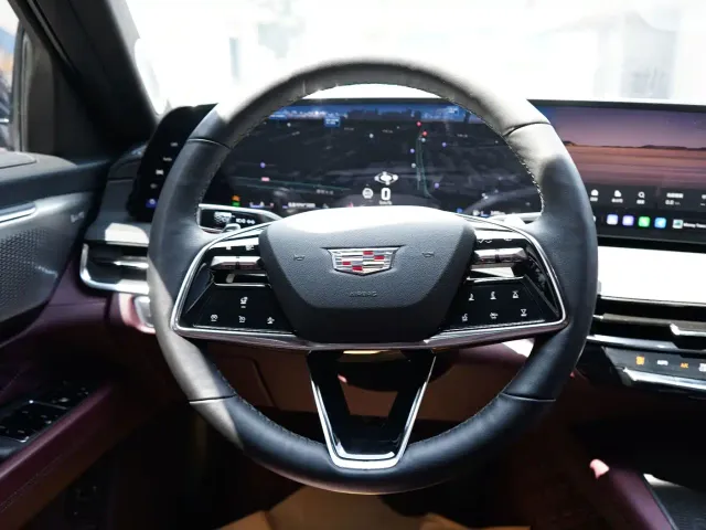 Cadillac CT6 — Фото автомобиля 2