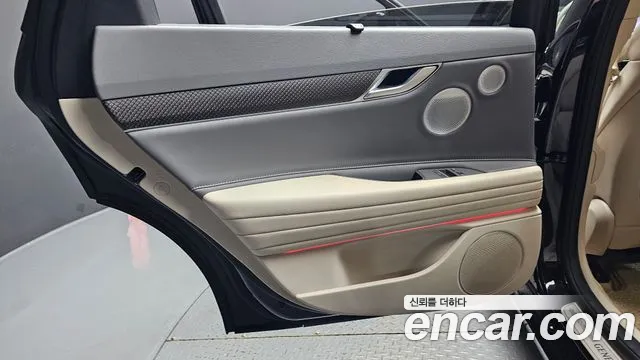 Genesis G80 Бензин 3.5 турбо AWD — Фото автомобиля 23
