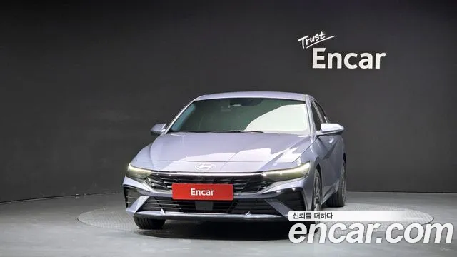 Hyundai Avante CN7 — Фото автомобиля 3