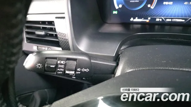 KG_Mobility_Ssangyong Rexton Новый Rexton Sport Khan Дизель 2.2 4WD — Фото автомобиля 27