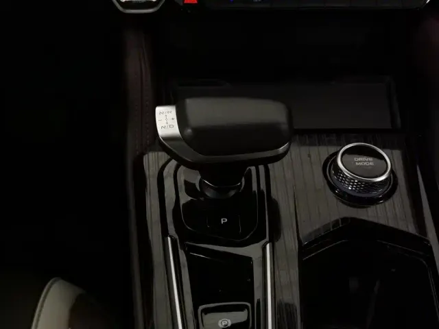 Geely Xingyue L — Фото автомобиля 13