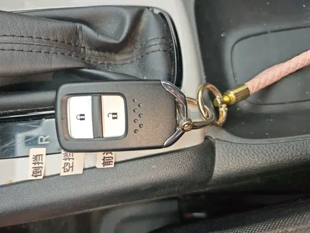 Honda Fit — Фото автомобиля 8