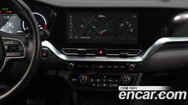 Kia Niro Niro Plus Air — Фото автомобиля 14