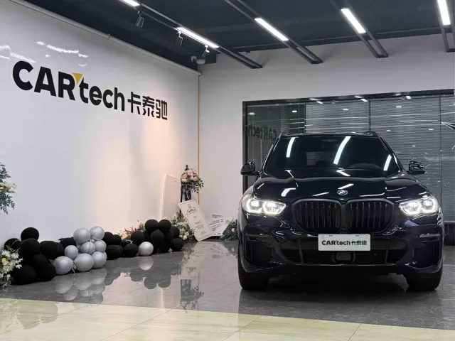 BMW BMW X5 2022 Facelift xDrive 40Li Premium M Sport Package — Фото автомобиля 2