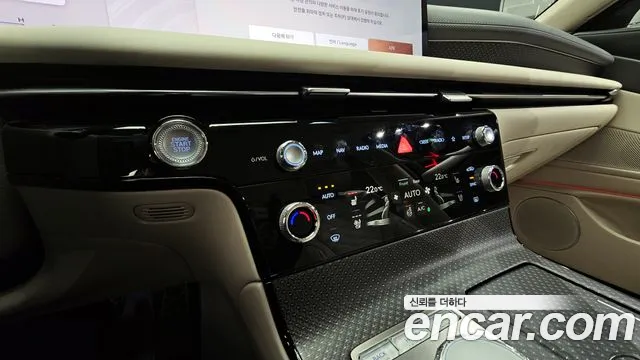 Genesis G80 Бензин 2.5 турбо AWD — Фото автомобиля 14