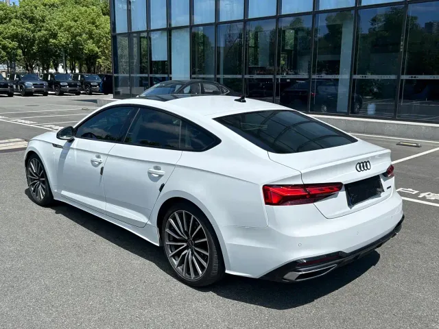 Audi Audi A5 (Import) 2024 Sportback 40 TFSI quattro Luxury Dynamic — Фото автомобиля 13