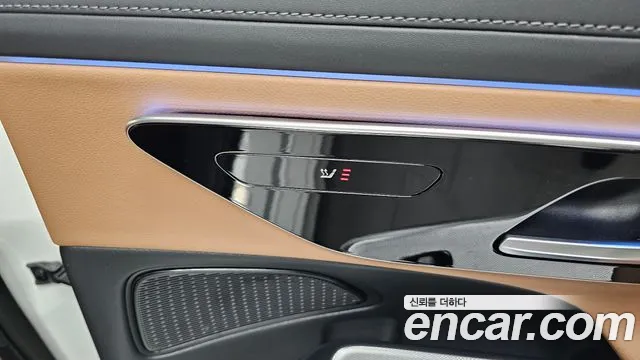 Mercedes-Benz E-Class — Фото автомобиля 18