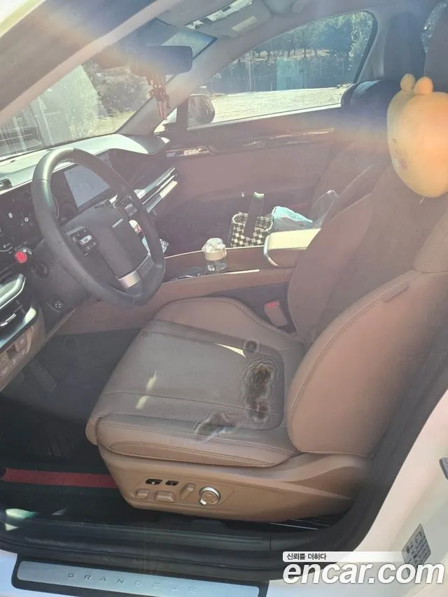 Hyundai Grandeur GN7 — Фото автомобиля 4
