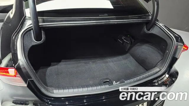 Hyundai Grandeur (New) Hybrid — Фото автомобиля 25