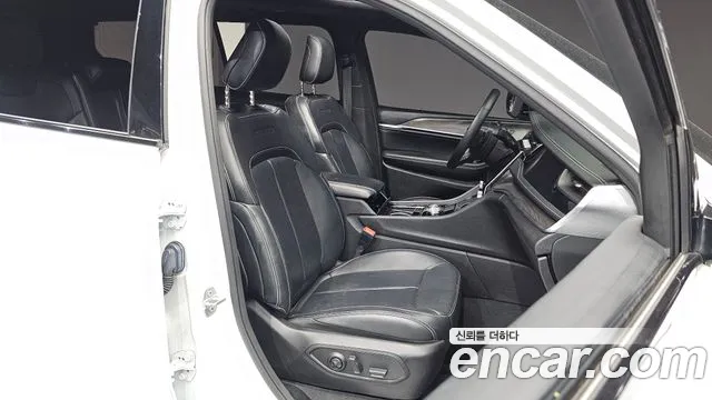 Jeep Cherokee Grand Cherokee(WL) L 3.6 Overland — Фото автомобиля 19