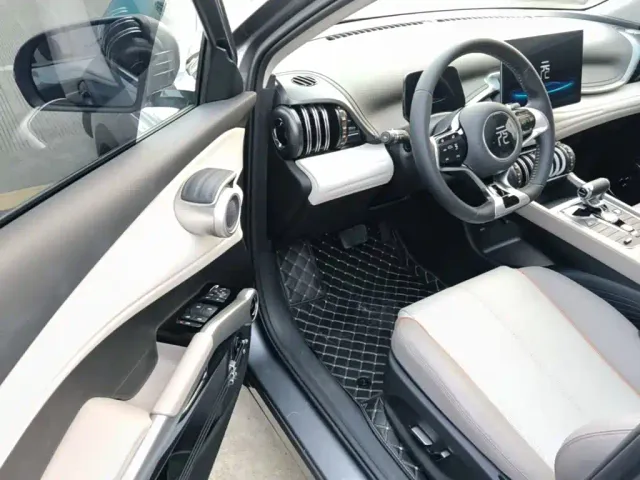BYD Yuan PLUS — Фото автомобиля 15