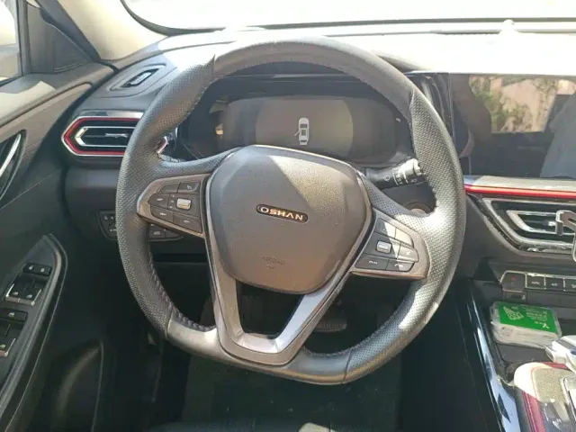 Changan Oushang X5 — Фото автомобиля 15