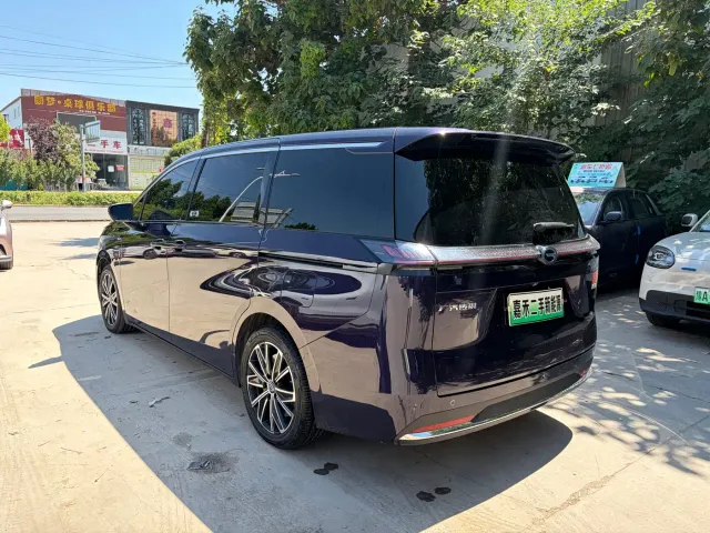 GAC Trumpchi E8 — Фото автомобиля 8