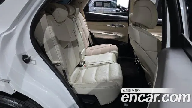 Genesis GV70 — Фото автомобиля 17