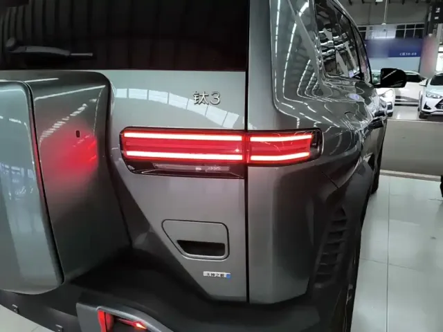 BYD FangChengBao Titanium 3 — Фото автомобиля 7