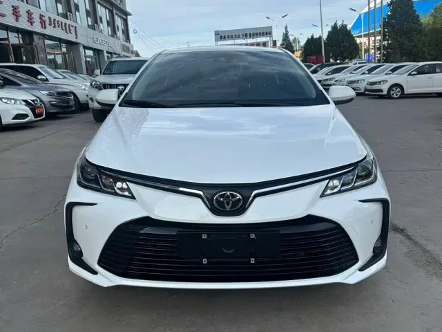 Фотография автомобиля — Toyota Corolla