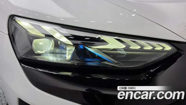 Audi e-tron GT — Фото автомобиля 22