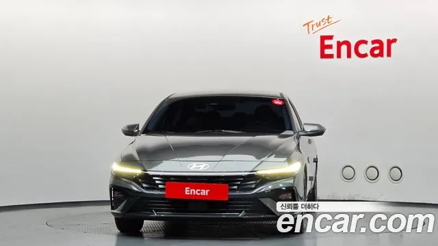 Hyundai Avante CN7 — Фото автомобиля 3