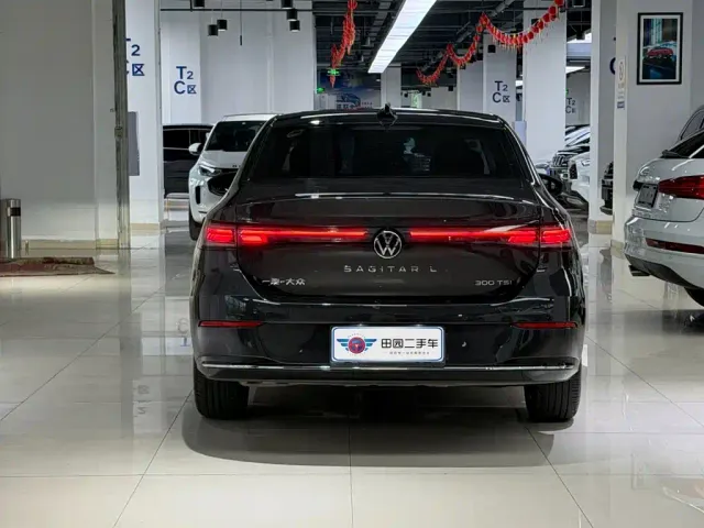 Volkswagen Sagitar — Фото автомобиля 5