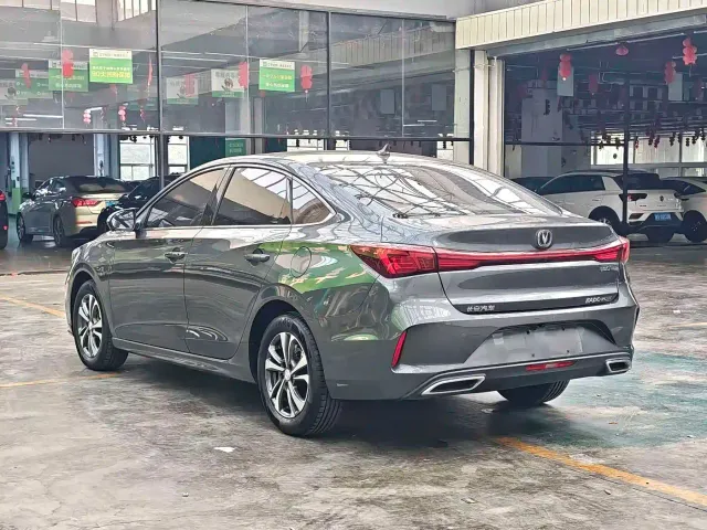 Changan Eado — Фото автомобиля 14