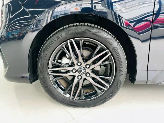 Honda Odyssey — Фото автомобиля 3