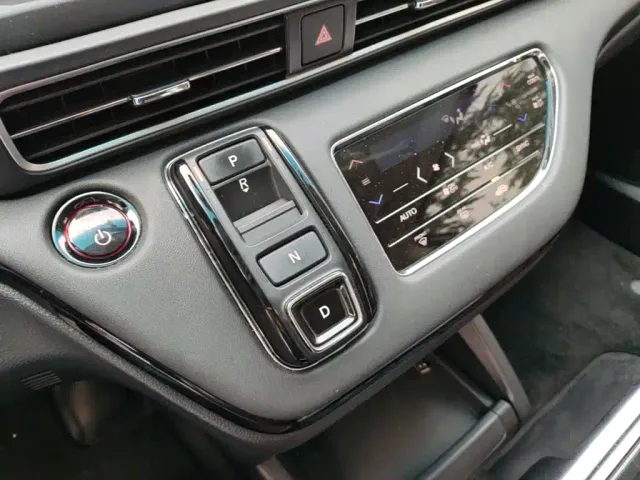 Honda Elysion — Фото автомобиля 13