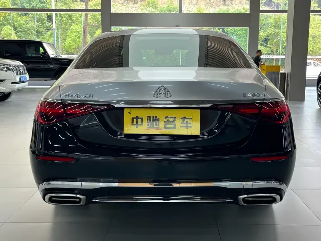 Mercedes-Benz Maybach S-Class — Фото автомобиля 16